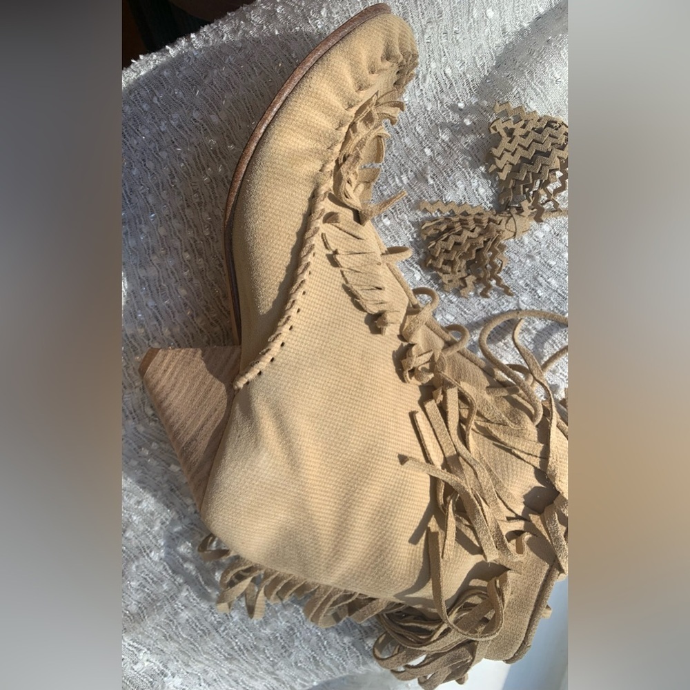 Coach Fringe Suede Moccasin Ankle Boots - Size 6.5B - Picture 12 of 16